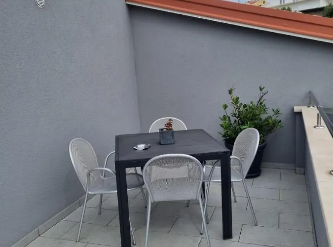 Apartments Jadran